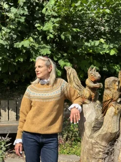 Harley of Scotland Women's Fair Isle Crew Neck