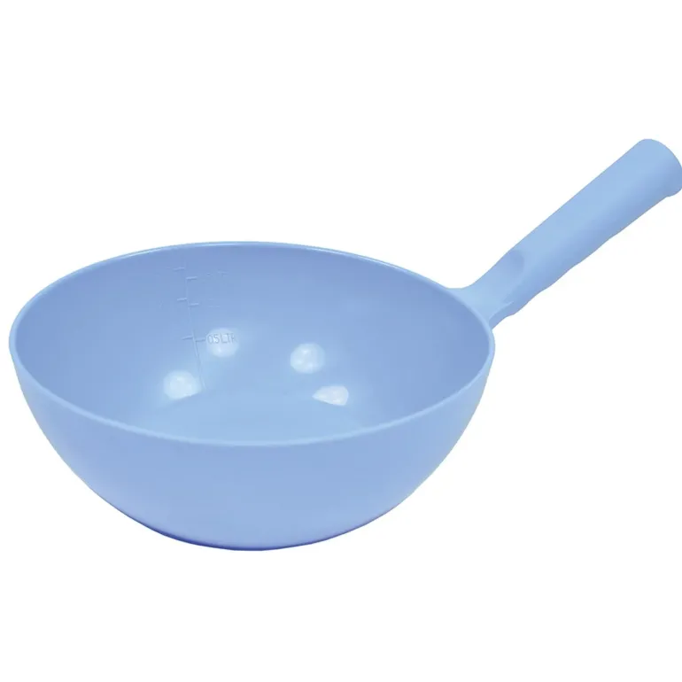 Harold Moore Plastic Round Feed Scoop